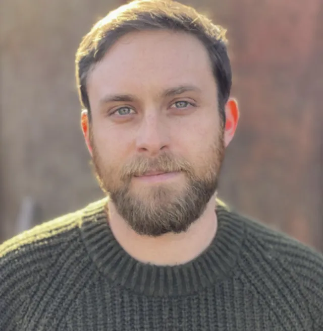 Gideon Sterer headshot